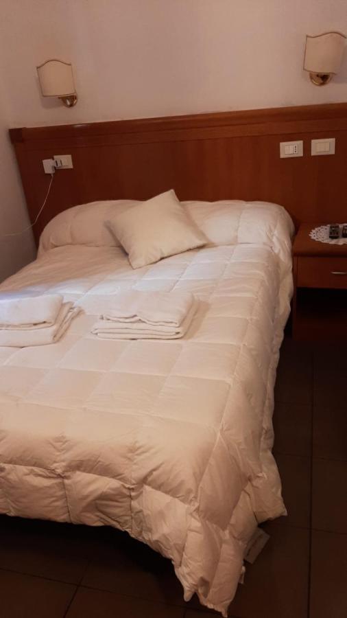 Roma Termini Tina Ya B&B Kültér fotó