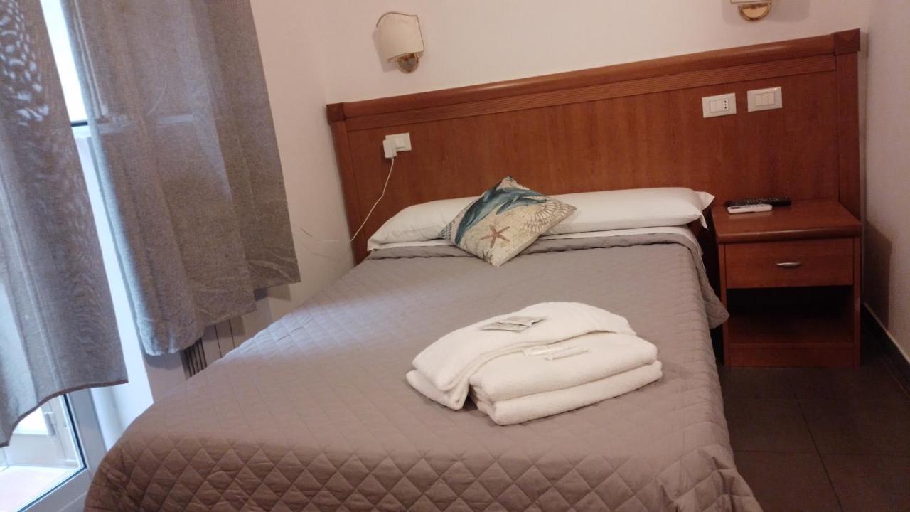 Roma Termini Tina Ya B&B Kültér fotó